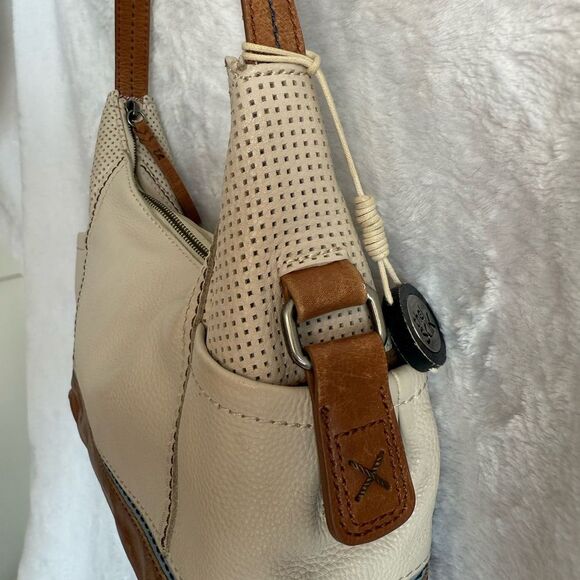 The Sak Cream and Brown Shoulder Bag - Picture 3 of 10